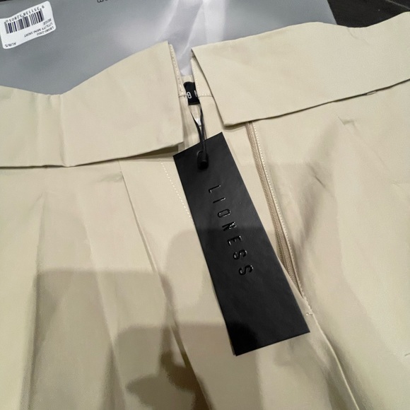 NWT - Lioness beige utility mini skirt - Picture 2 of 5